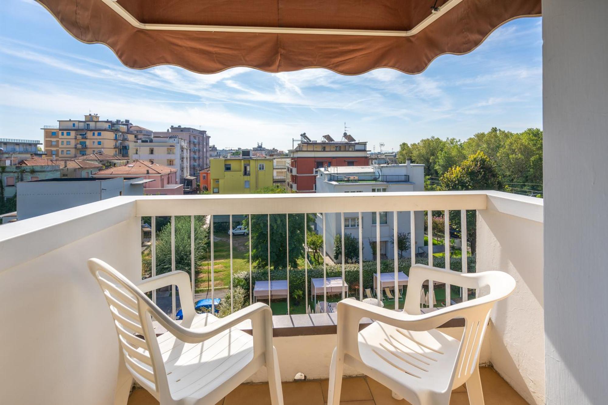 Lotus Hotel All Inclusive & Spiaggia Rimini Bagian luar foto
