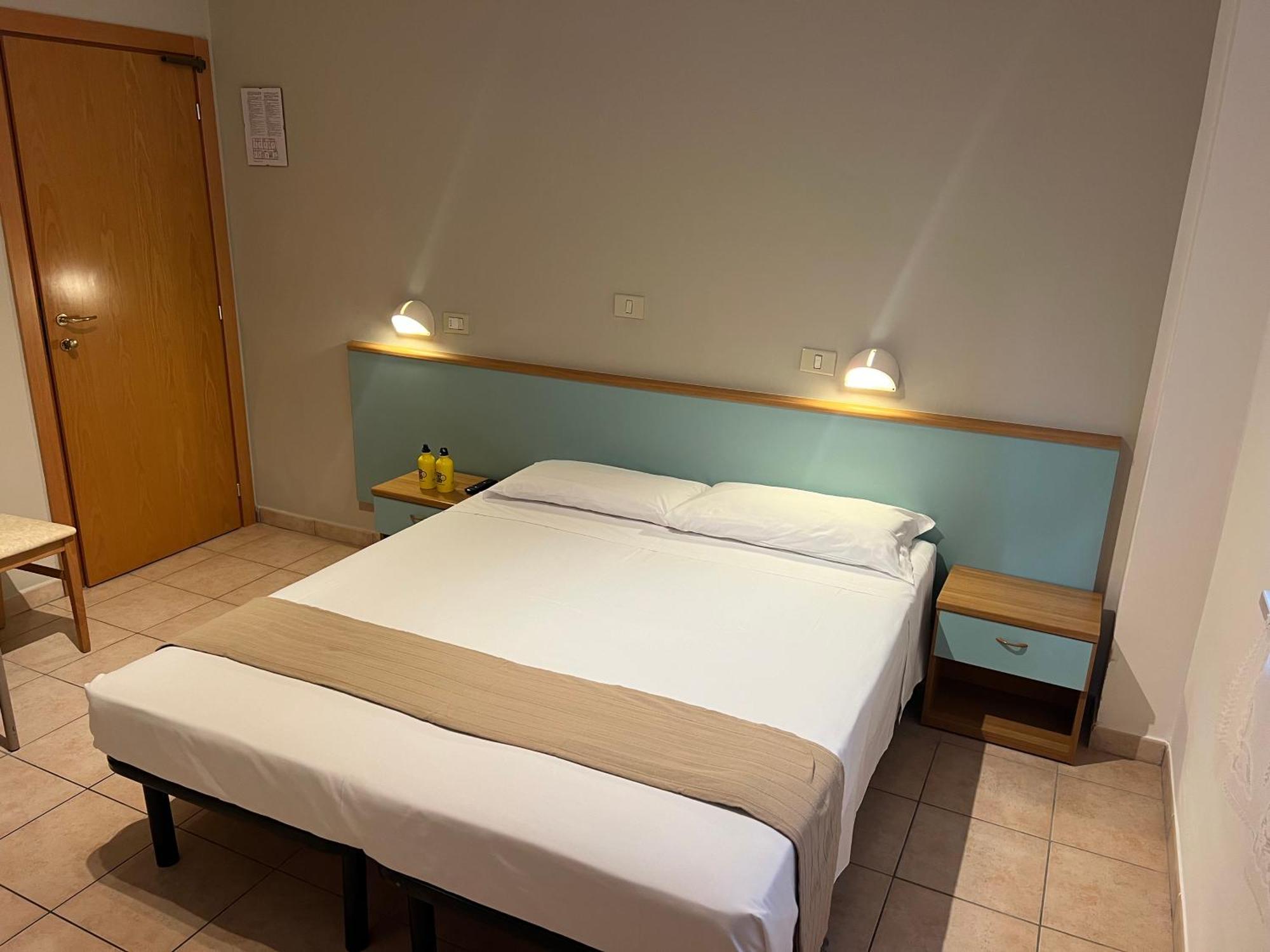 Lotus Hotel All Inclusive & Spiaggia Rimini Bagian luar foto